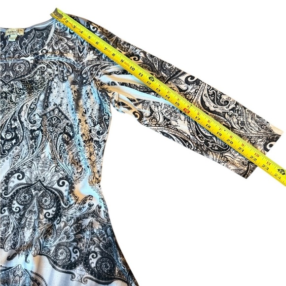 One World Live and Let Live Studded 3/4 Sleeve Top Women's Size Medium - Picture 15 of 15